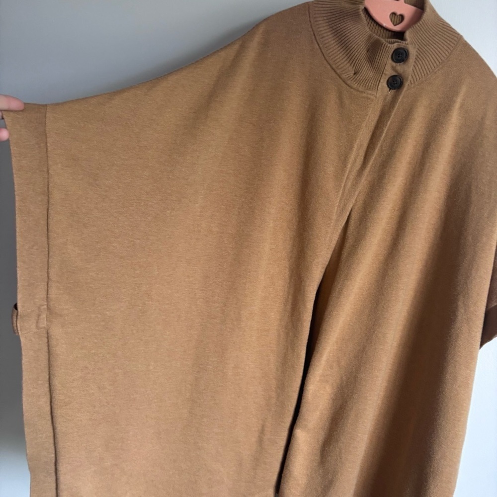 Banana Republic tan cotton blend cape poncho sweater size M/L - Picture 2 of 11